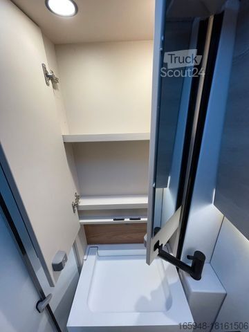 Yarı entegre karavan SUNLIGHT T 670S | Hubbett* Automatik**165 PS