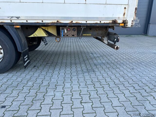 Krone N/A VÊTEMENTS / VESTIAIRE / BPW / Remorque NL Krone N/A GARMENT / KLEIDER / BPW / NL-trailer