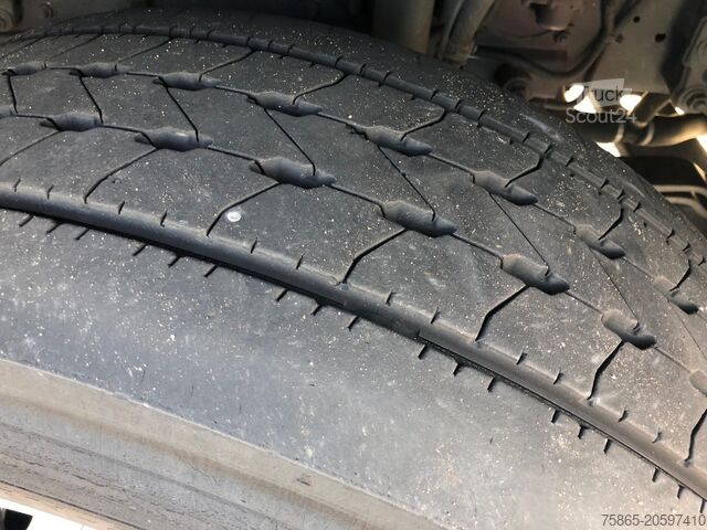 Prevoz v hladilniku/zamrznjenem stanju DAF CF 260 FA / Carrier Koeler / Chereau Frigo Box ...