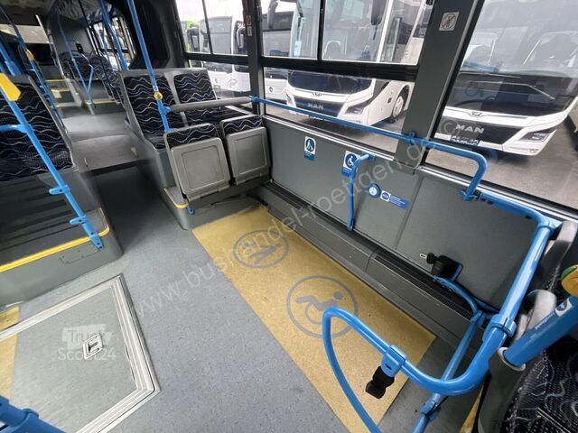 Zglobni avtobus Mercedes-Benz Conecto G