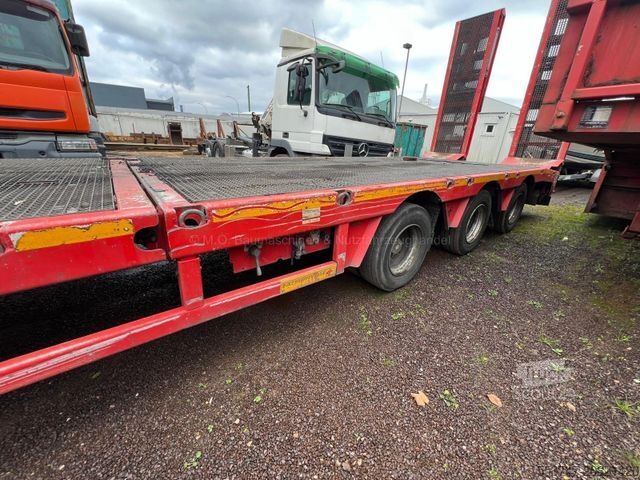 Нискорамно полуремарке FAYMONVILLE Faymonville STN-3UB