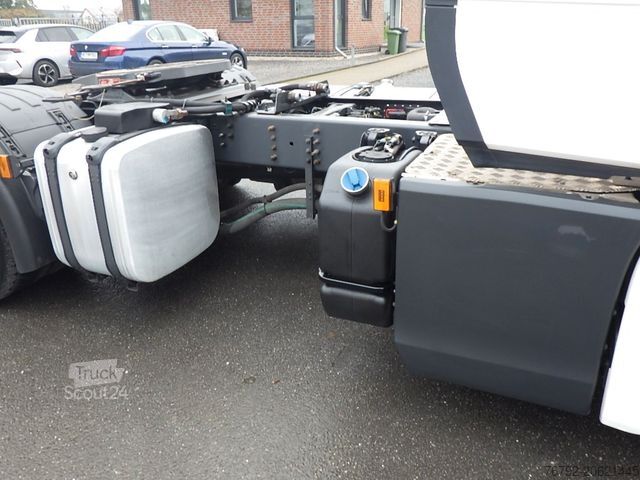 Стандартный седельный тягач SCANIA R 450 A Highline/Ret./Hydr./Safety/Leder/Spoiler