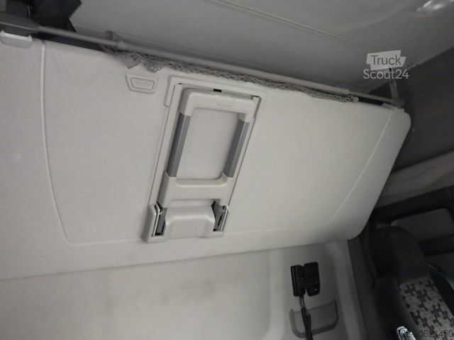 Стандартен влекач SCANIA R 450 A Highline/Ret/PTO/Safety/ADR AT/Standklim