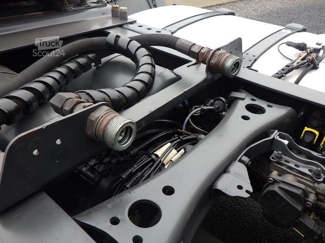 Standardní tahač SCANIA R 450 A Highline/Ret./Hydr./Safety/Leder/Spoiler