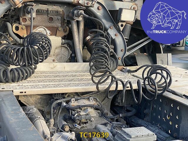 معيار SZM Mercedes-Benz Actros 1843