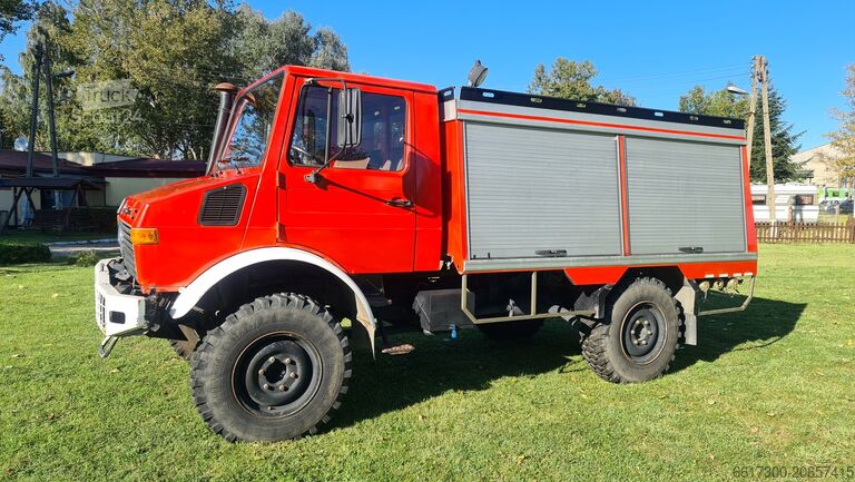Hasičské vozidlo Mercedes-Benz Unimog 1300L
