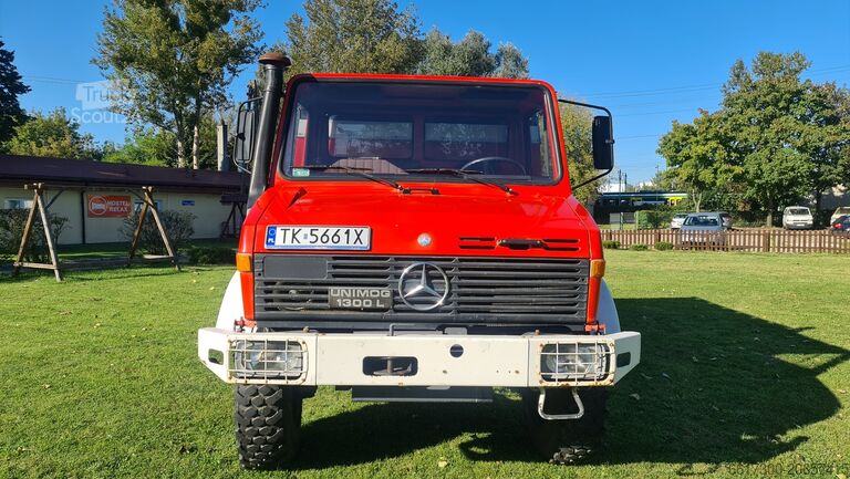 Hasičské vozidlo Mercedes-Benz Unimog 1300L