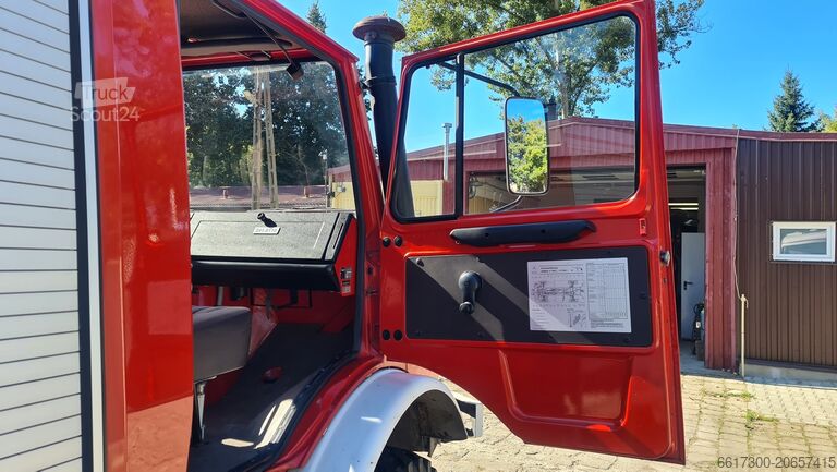 Hasičské vozidlo Mercedes-Benz Unimog 1300L
