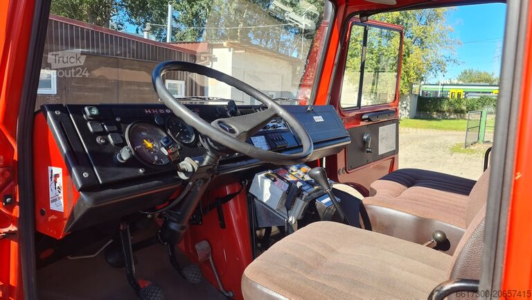 Hasičské vozidlo Mercedes-Benz Unimog 1300L