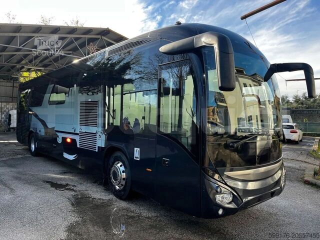 Car de tourisme IVECO Magelys