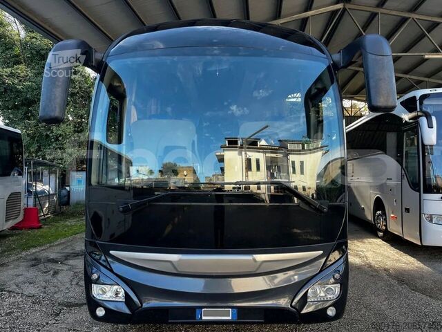 Car de tourisme IVECO Magelys