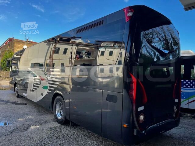 Car de tourisme IVECO Magelys