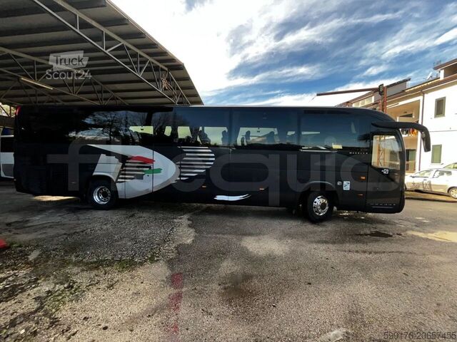Car de tourisme IVECO Magelys