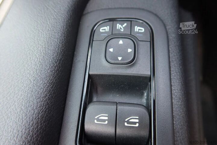 شاحنة التبريد Mercedes-Benz Sprinter 317 Koel/Vries L2/H2 220 Volt stekker