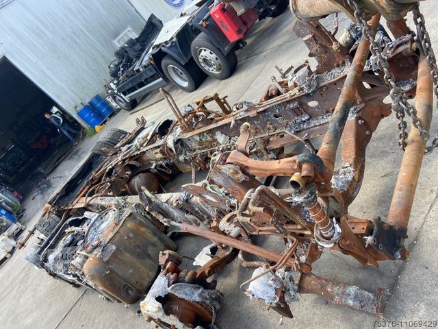 Standardni vlačilec MAN TGX 18.510 Brandschaden