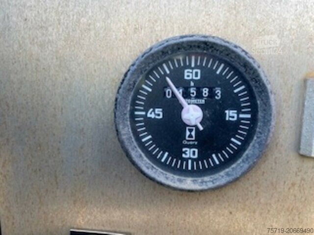 Camión para usos especiales MAN 18.264 4x4 Straßenwaschwagen/Wasserwagen