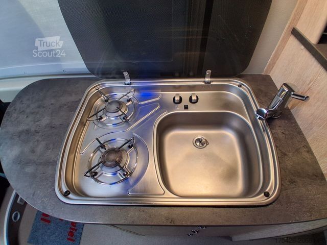 Kemperis PÖSSL Summit 640 *Maxi*Luftfeder+höher*Winterpaket+6E*