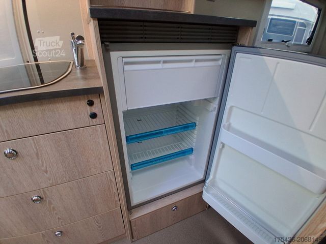 Kemperis PÖSSL Summit 640 *Maxi*Luftfeder+höher*Winterpaket+6E*