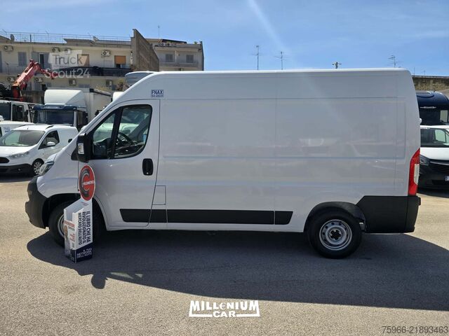 šaldytuvo kėbulo furgonas FIAT DUCATO 2023 MULTIJET L2H2 FRIGORIFERO AT