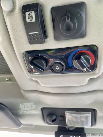 Balayeuse de voirie Dulevo Sky 2000
