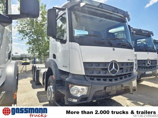 Șasiu de camion Mercedes-Benz Arocs 2636 6x4, 3x VORHANDEN!