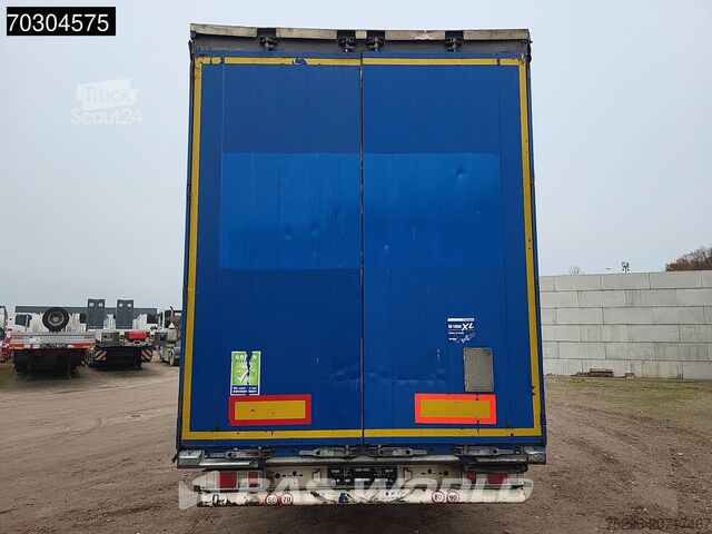 Curtain sided Krone SD