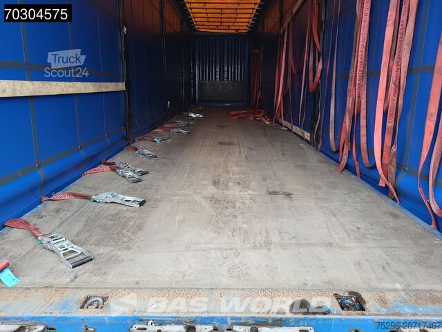 Curtain sided Krone SD