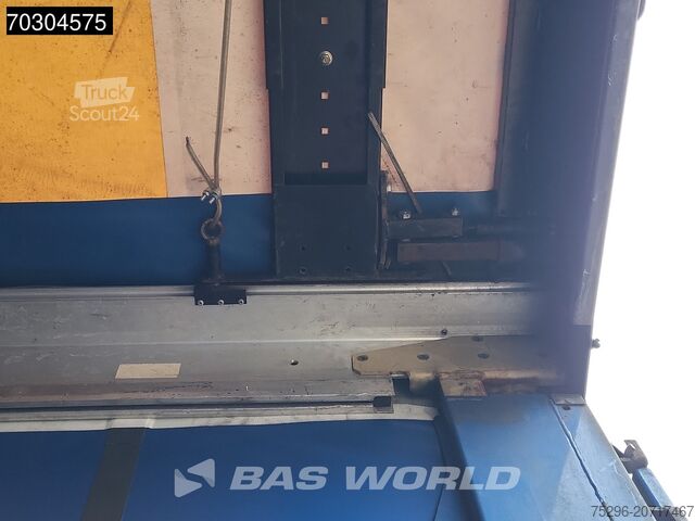 Curtain sided Krone SD