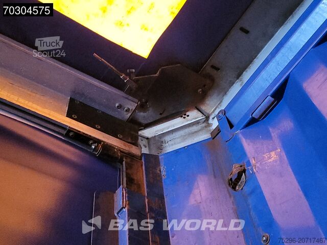 Curtain sided Krone SD