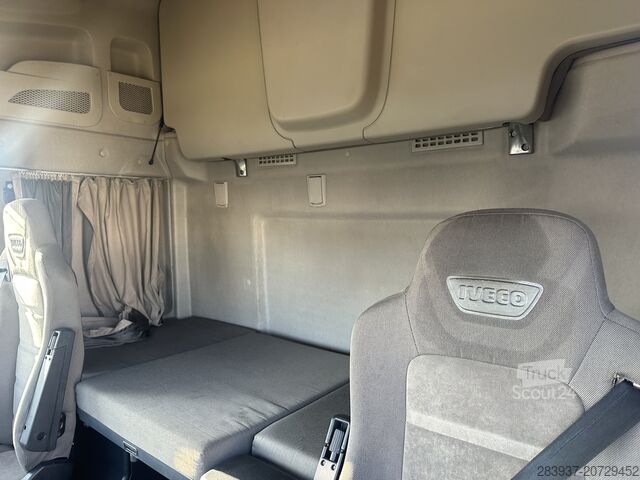 гаковий навантажувач IVECO Stralis AS 420