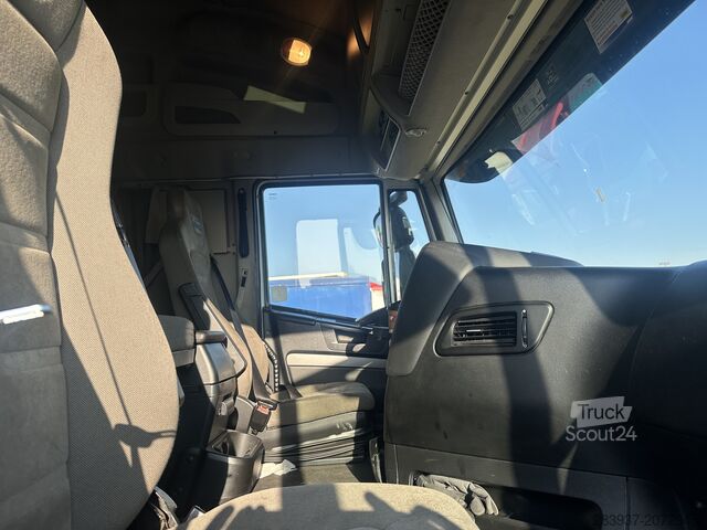 гаковий навантажувач IVECO Stralis AS 420