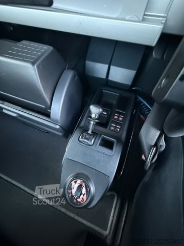 Φορτηγό κουτί (κουρμπαριστό) MAN TGX26.480 Lift-Lenk*Retarder*ACC*Koffer 8,1m*XLX