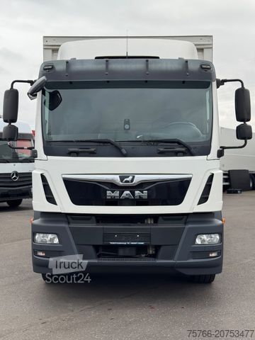 Φορτηγό μεταφοράς ποτών MAN TGM 26.340 L / LBW / 2xAHK / LENKACHSE / 20 PAL