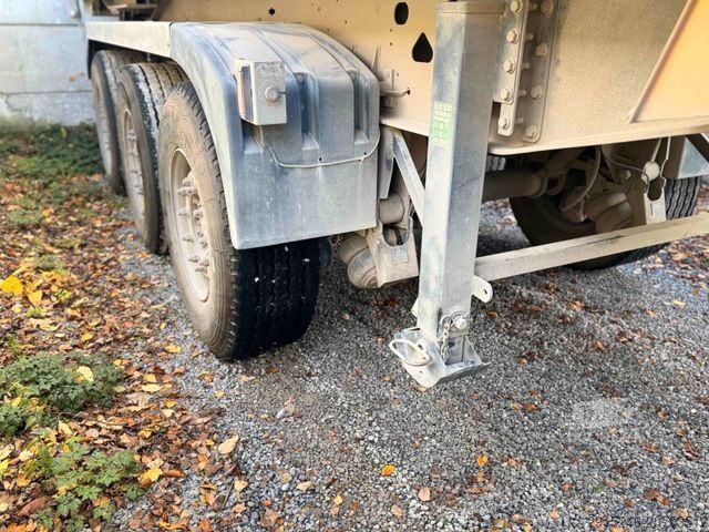 Ημιρυμουλκούμενο ανατρεπόμενο SCHMITZ CARGOBULL SKI24, SAF-Achsen, Rollplane