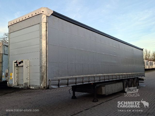 مقطورة نصفية مفتوحة مع قماش مشمع Schmitz Cargobull Curtainsider Standard Getränke