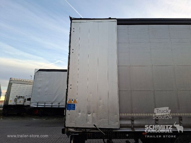 مقطورة نصفية مفتوحة مع قماش مشمع Schmitz Cargobull Curtainsider Standard Getränke