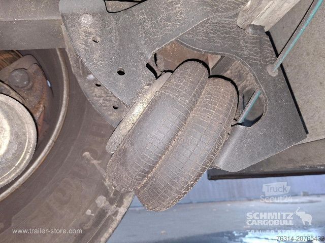 مقطورة نصفية مفتوحة مع قماش مشمع Schmitz Cargobull Curtainsider Standard Getränke