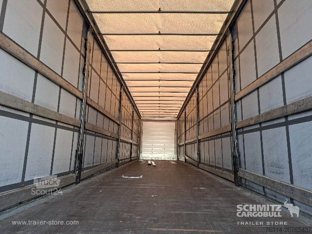 مقطورة نصفية مفتوحة مع قماش مشمع Schmitz Cargobull Curtainsider Standard Getränke