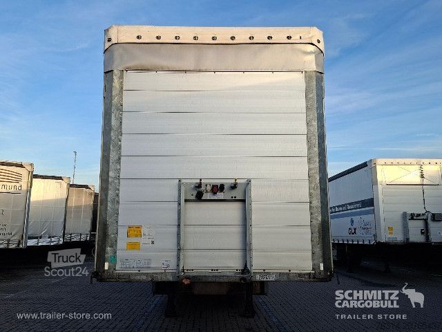 مقطورة نصفية مفتوحة مع قماش مشمع Schmitz Cargobull Curtainsider Standard Getränke