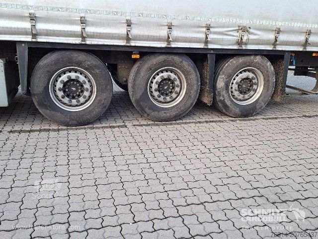 مقطورة نصفية مفتوحة مع قماش مشمع Schmitz Cargobull Curtainsider Standard Getränke