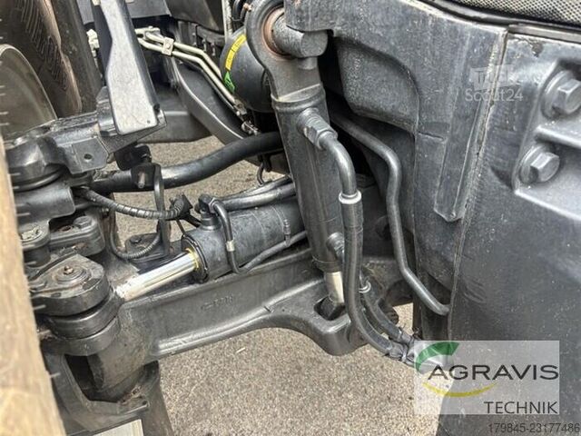 Traktor Case IH OPTUM 270 CVX