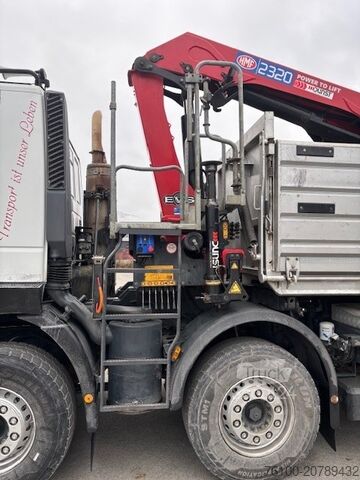 τρίπλευρο ανατρεπόμενο φορτηγό Iveco 500 Kipper+HMF 2320