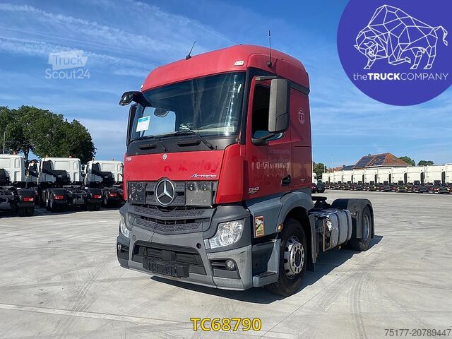معيار SZM Mercedes-Benz Actros 1842