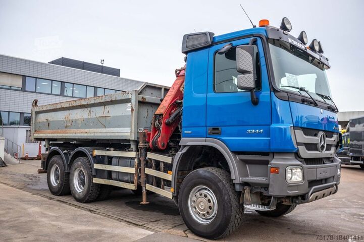 Camion-benne avec grue MERCEDES ACTROS 3344 AK - HMF 1643 Z2