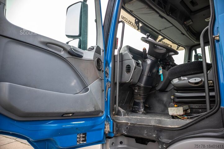 Camion-benne avec grue MERCEDES ACTROS 3344 AK - HMF 1643 Z2