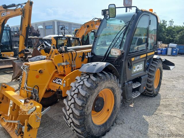 телескопичен товарач JCB 536-95 Agri