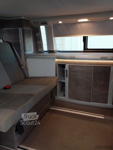 Kampervan Volkswagen California Ocean, Baujahr 2022 | Automatik | Aufstelldach