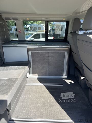 Kampervan Volkswagen California Ocean, Baujahr 2022 | Automatik | Aufstelldach