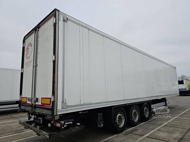 Hűtött/fagyasztott szállítás SCHMITZ SKO 24/L-13.4 FP