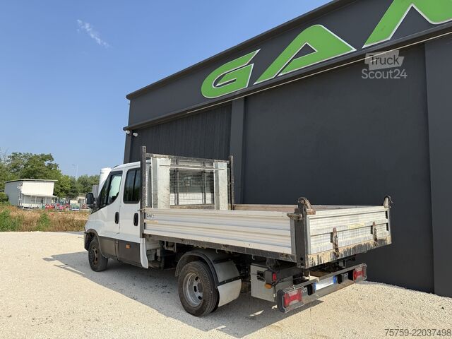 Autoutilitară basculantă trilaterală Iveco Daily 35C14 DOKA Kipper Euro6b ABS